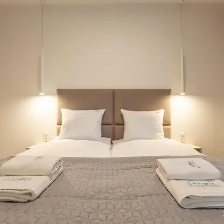 Ambria Matejki 17 * Svinoústí