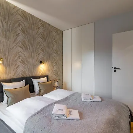 Apartmán Ambria Matejki 17 *